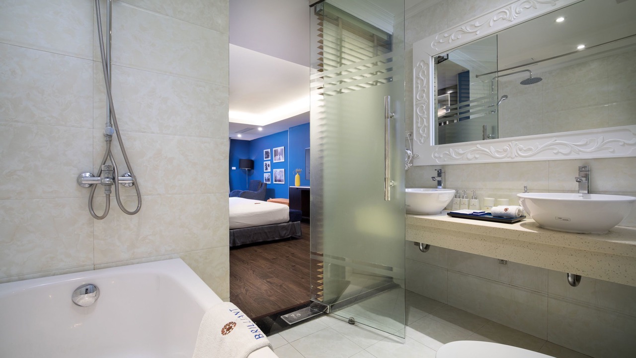 Photo of Bathroom in Hang Trong