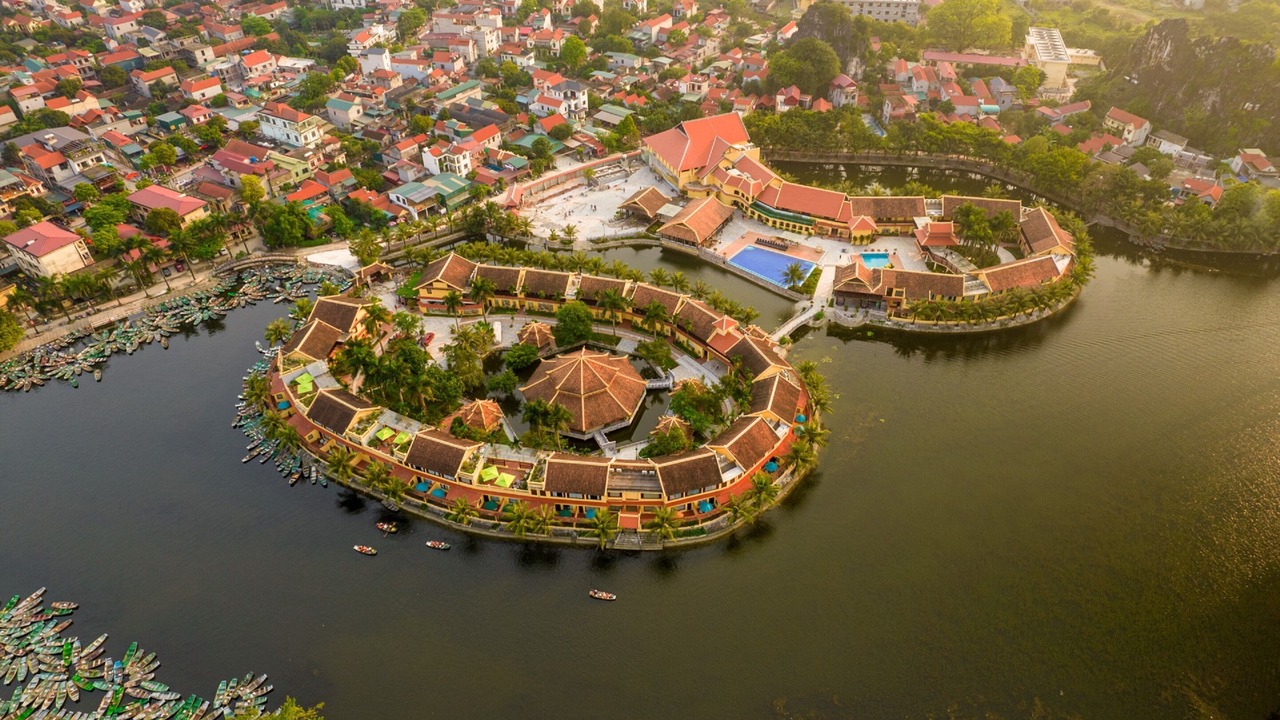 Photo of Others in Hoa Lu