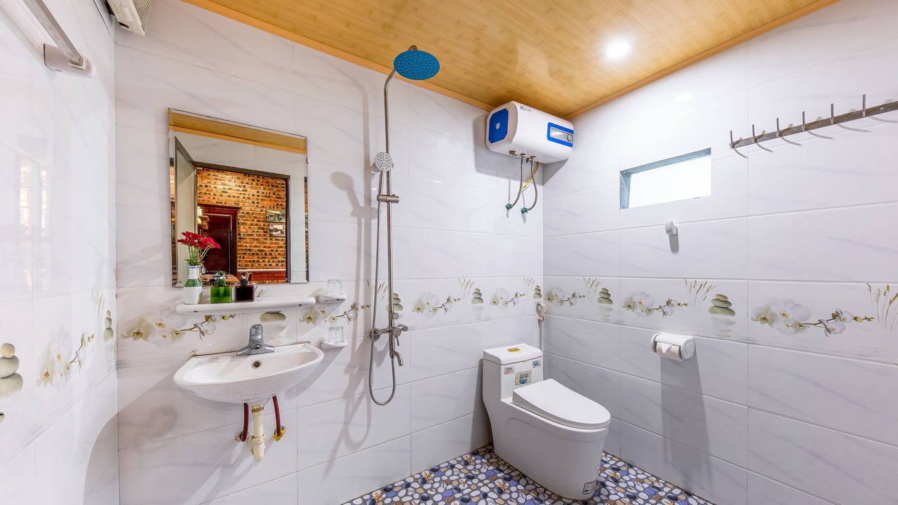 Photo of Bathroom in Cat Hai
