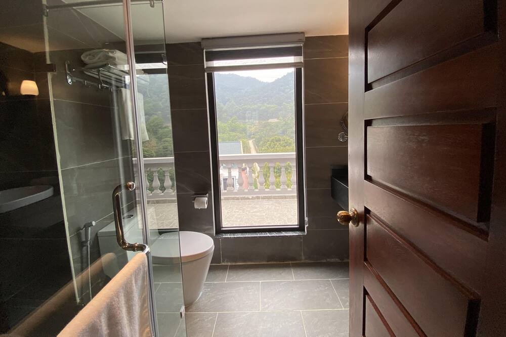 Photo of Bathroom in Soc Son