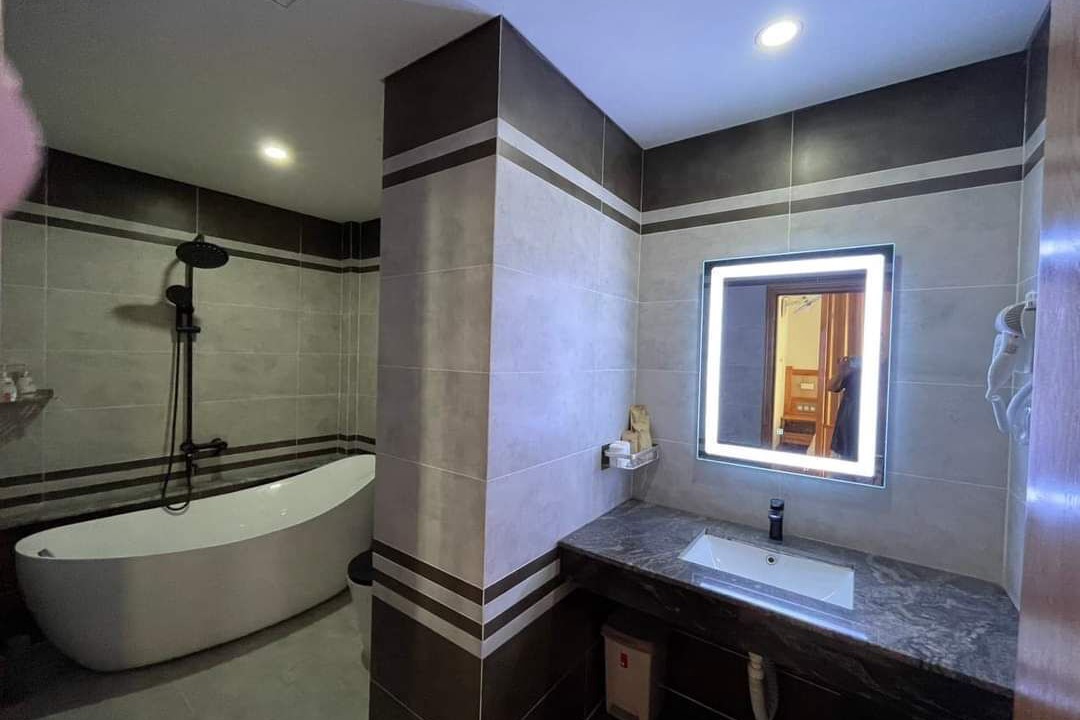 Photo of Bathroom in Long Beach