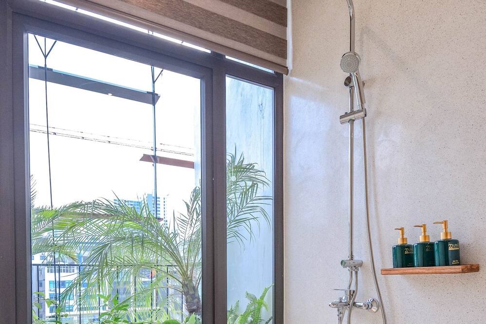 Photo of Bathroom in Dich Vong