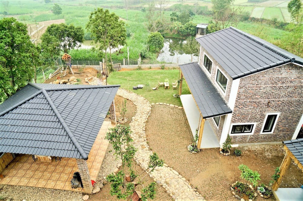 Photo of Outdoor in Van Mieu