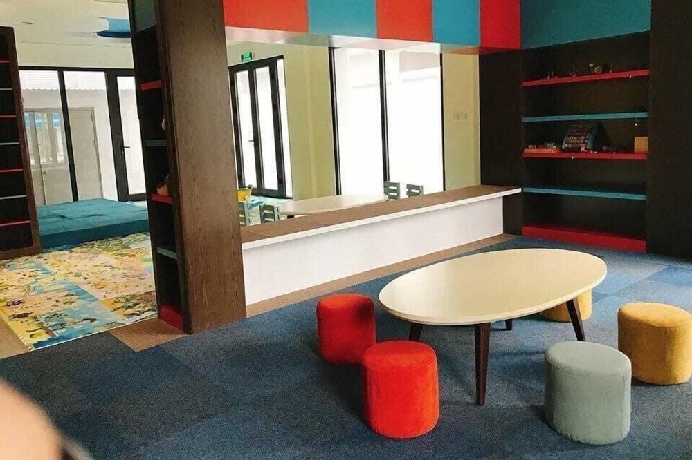 Photo of Livingroom in Hon Gai