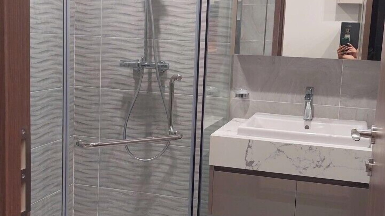 Photo of Bathroom in Tu Liem