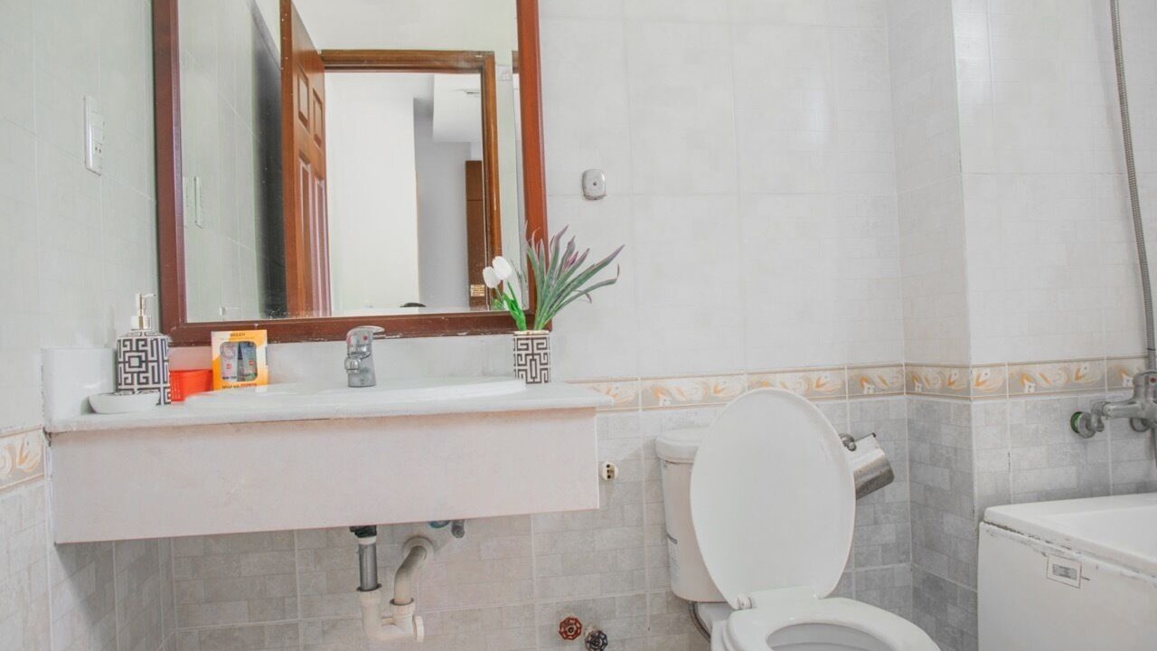 Photo of Bathroom in Tan Thuan Dong