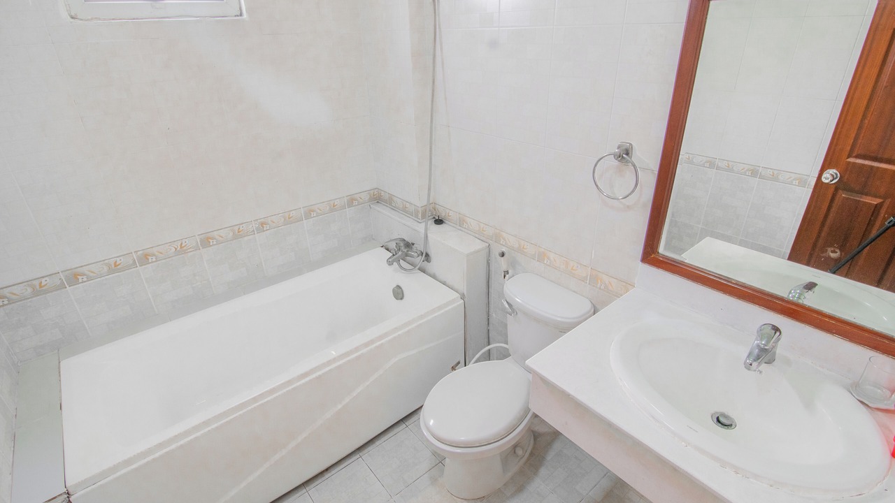 Photo of Bathroom in Tan Thuan Dong