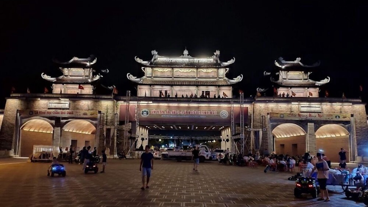 Photo of Others in Hoa Lu