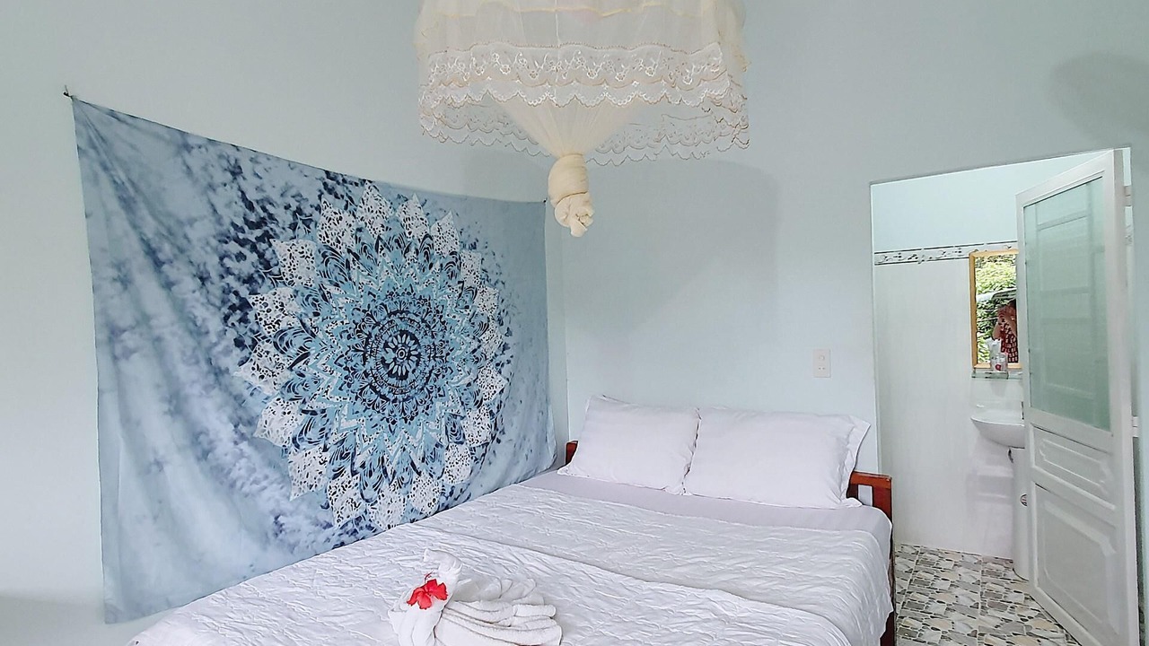 Photo of Bedroom in Quan Tom