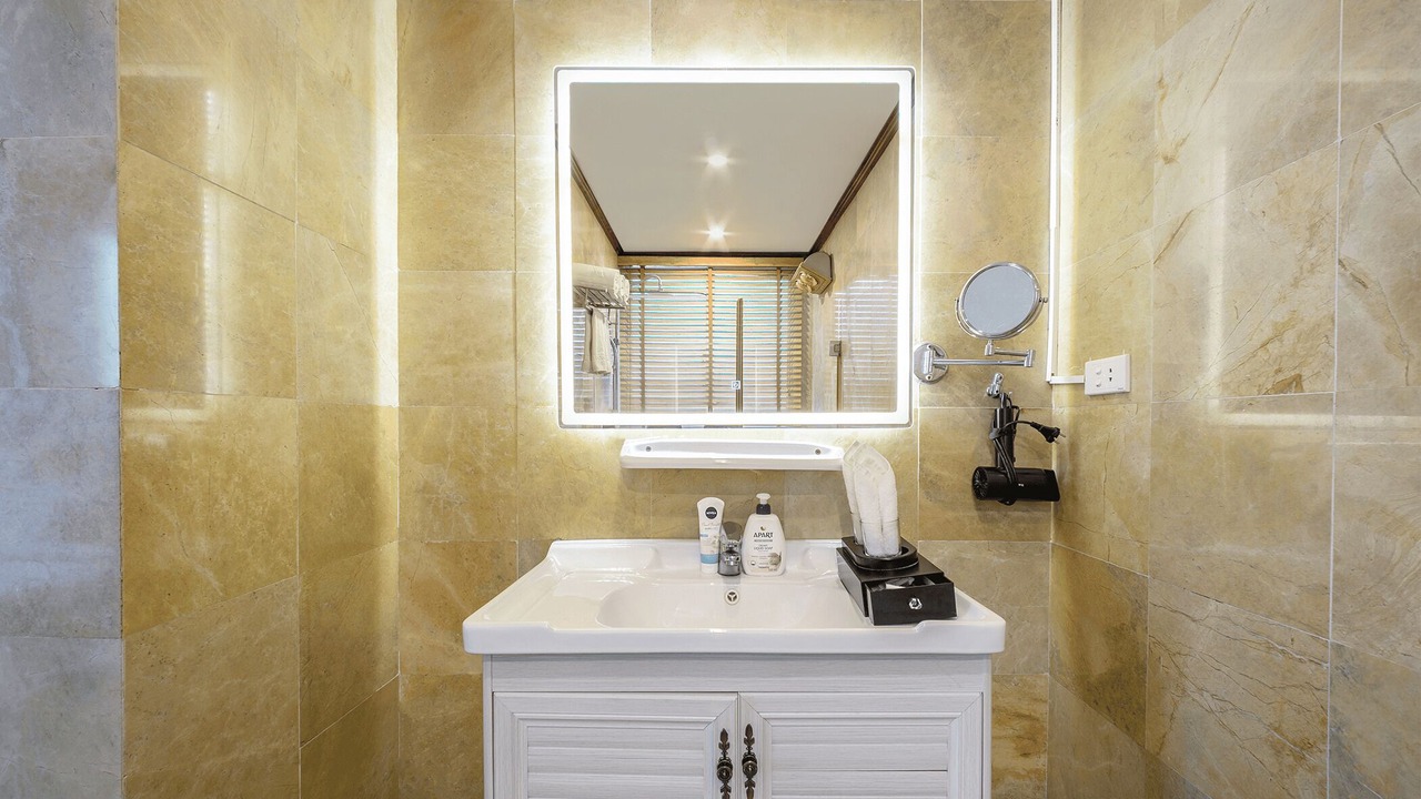 Photo of Bathroom in Van Mieu