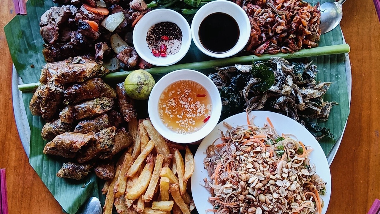 Photo of Others in Ngoi Tu