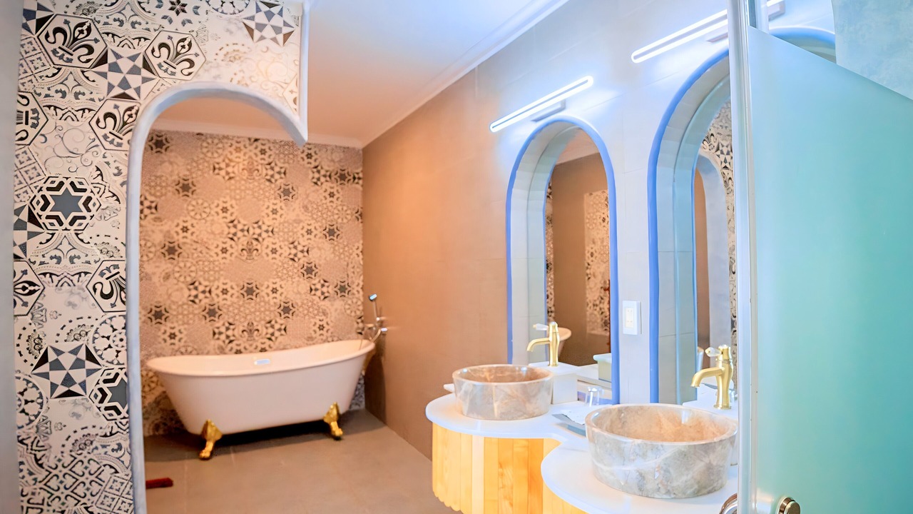 Photo of Bathroom in East Ham Tien Beach