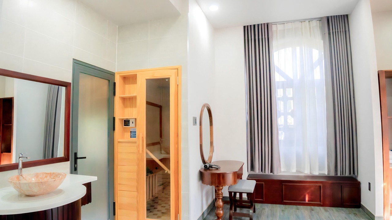 Photo of Others in East Ham Tien Beach