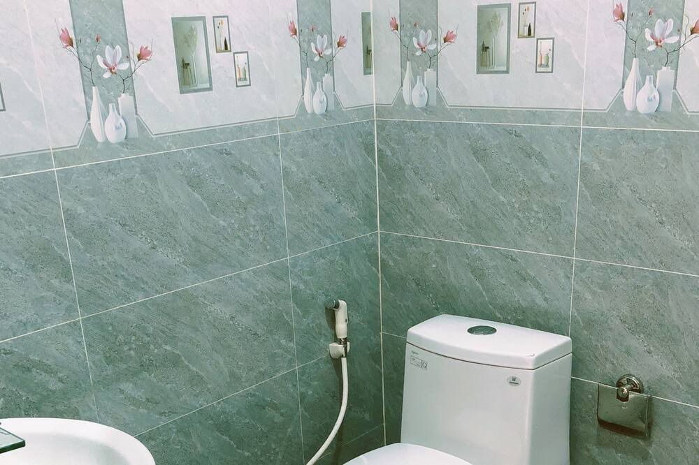 Photo of Bathroom in Tan Uyen Town