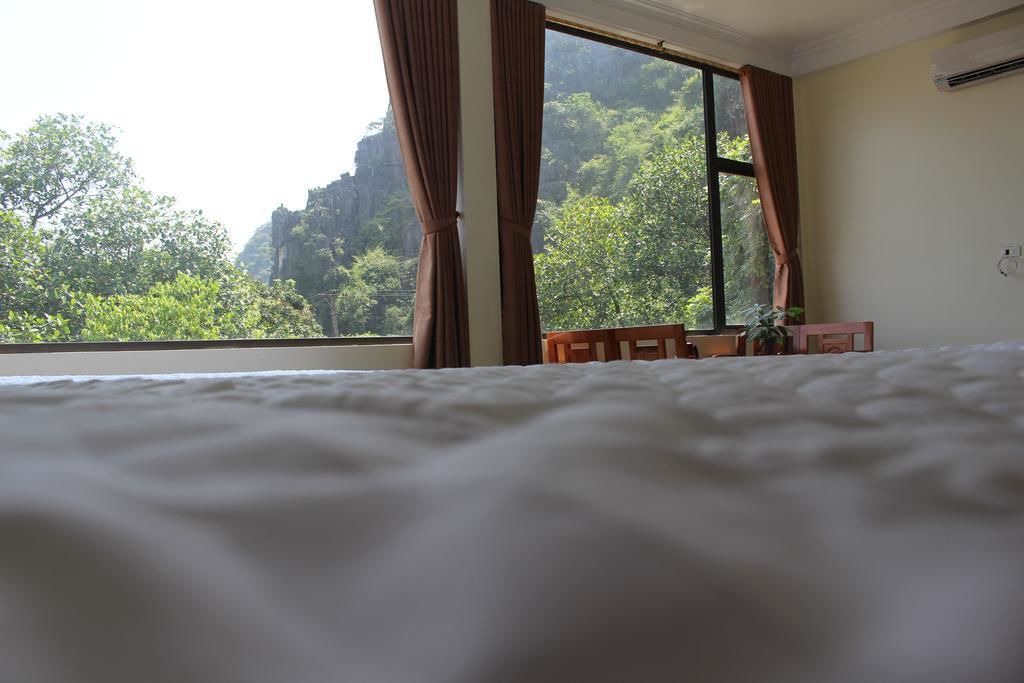 Photo of Bedroom in Hoa Lu
