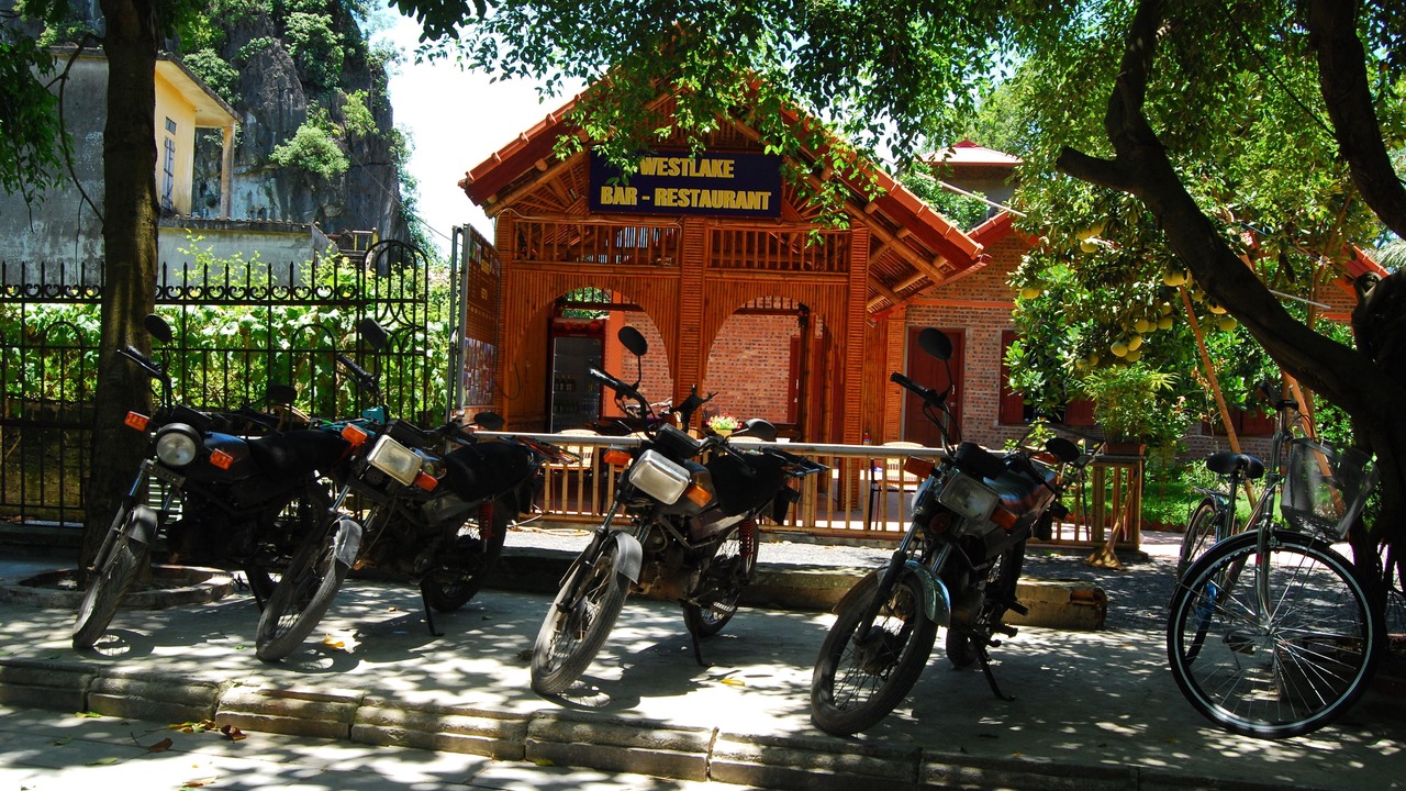 Photo of Others in Hoa Lu