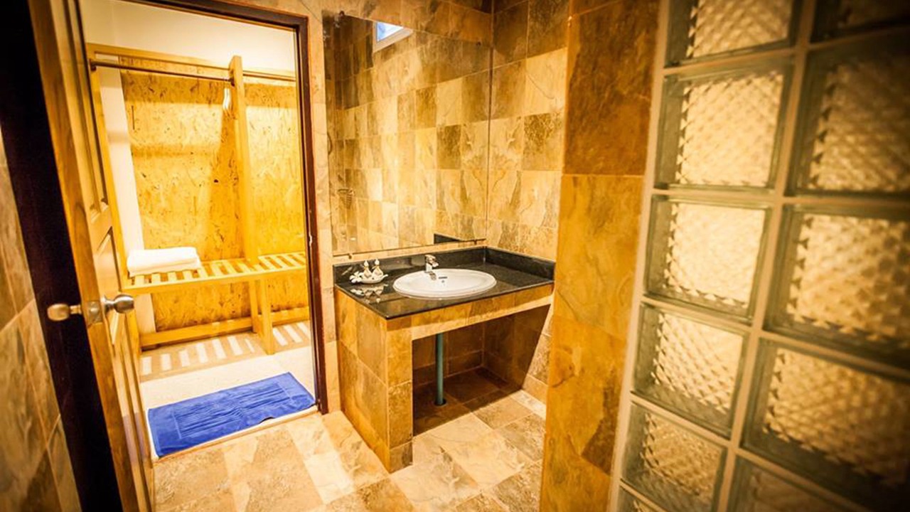 Photo of Bathroom in Map Yang Phon