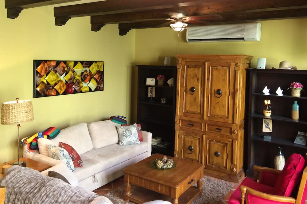 Photo of Bedroom in Nopolo