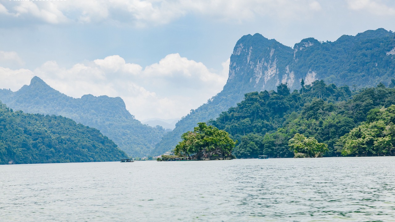 Photo of Others in Nam Mau