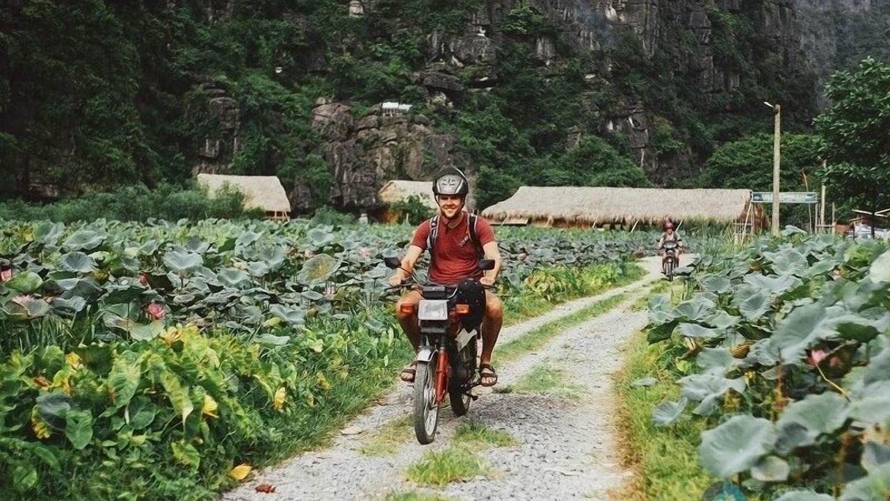 Photo of Others in Hoa Lu