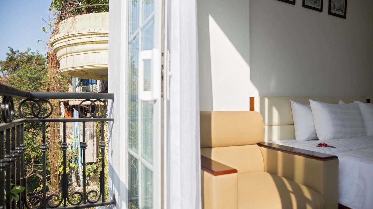 Photo of Patio Balcony in Hang Bo