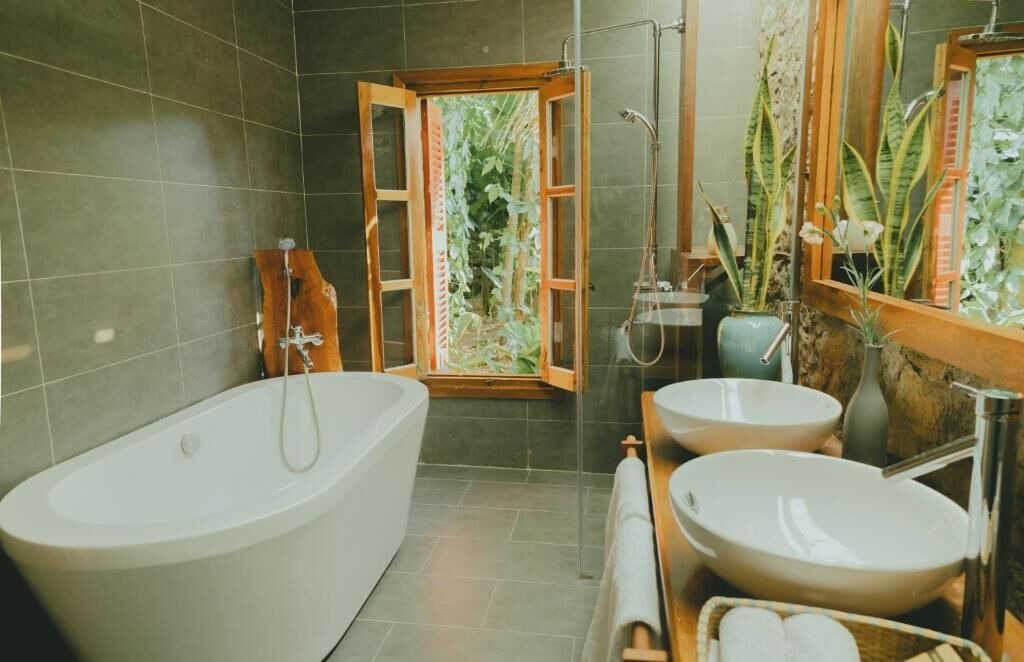 Photo of Bathroom in Hoa Lu
