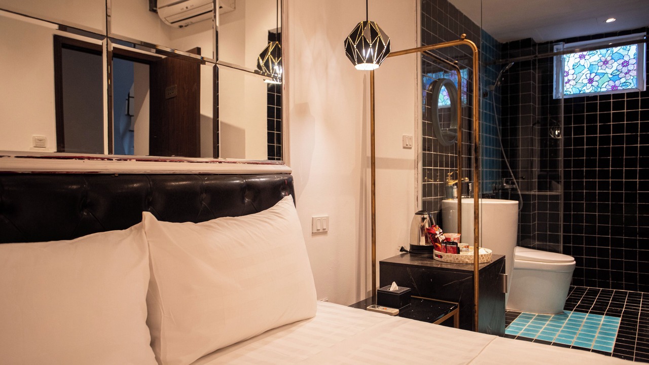 Photo of Bedroom in Van Mieu