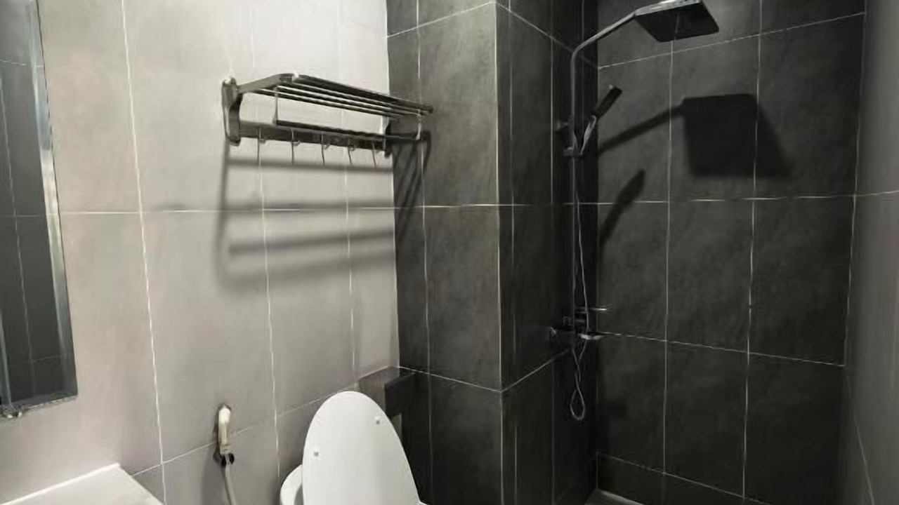 Photo of Bathroom in Long Beach