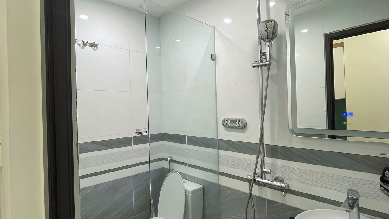 Photo of Bathroom in Tay Ho