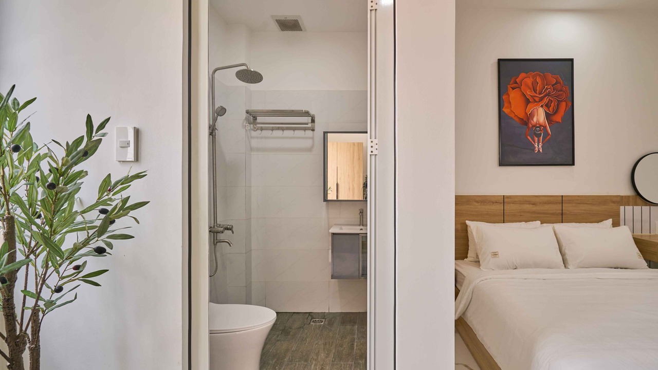 Photo of Bathroom in Phuong 15