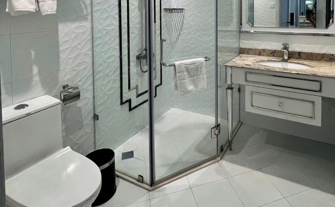 Photo of Bathroom in District 10