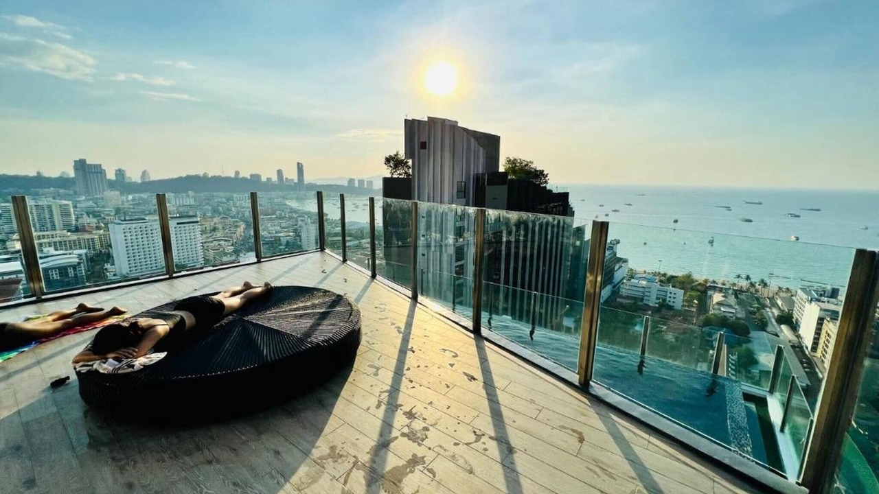 Photo of Others in Pattaya Bay