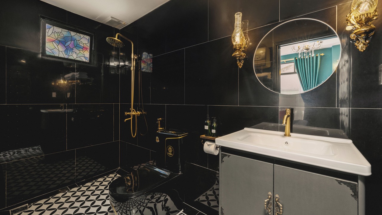 Photo of Bathroom in Hue City Centre