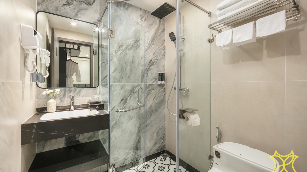 Photo of Bathroom in Hang Buom