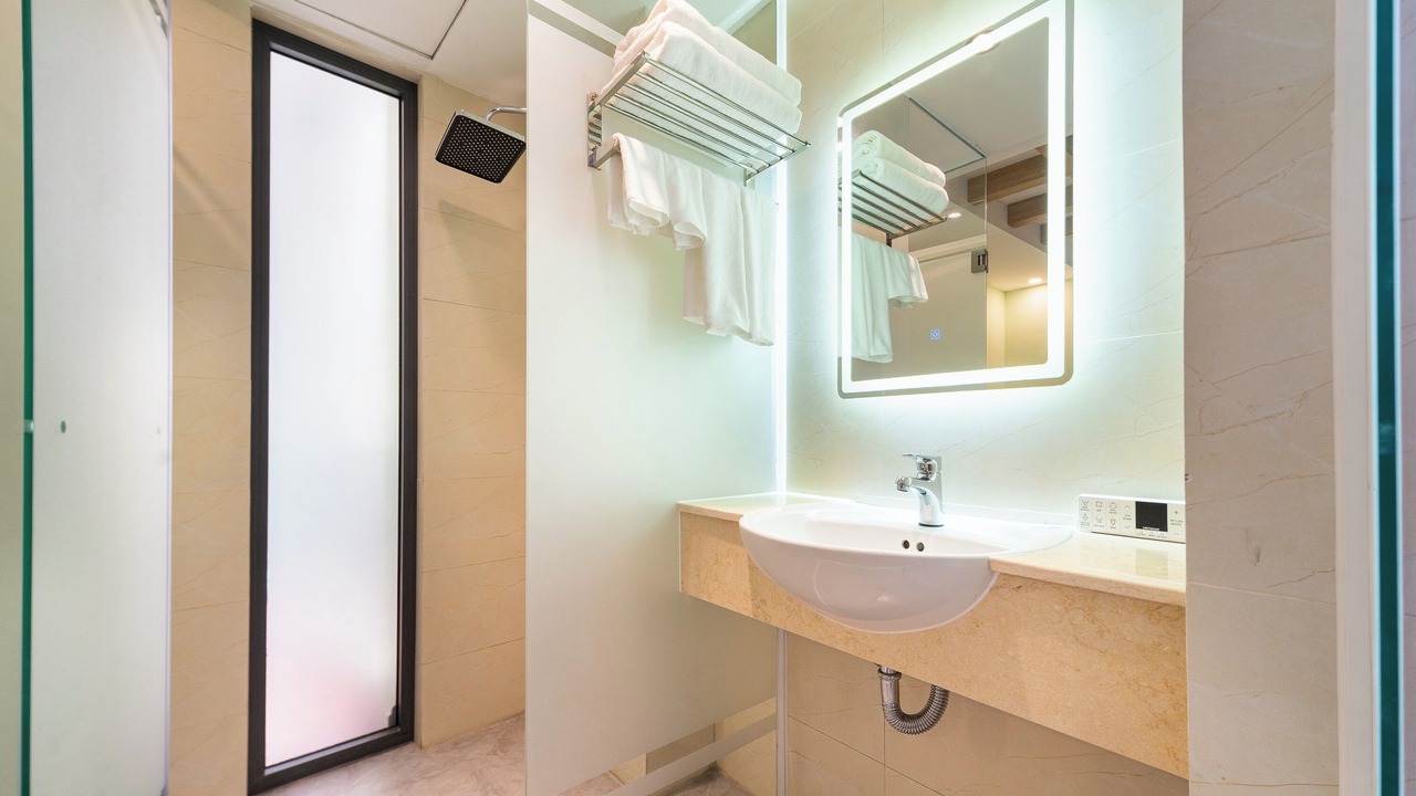 Photo of Bathroom in Phuong 6