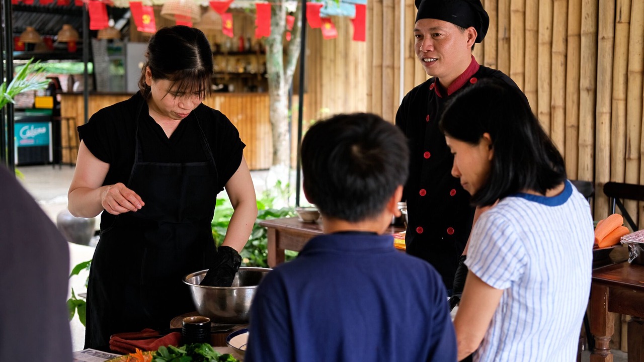 Photo of Others in Hoa Lu