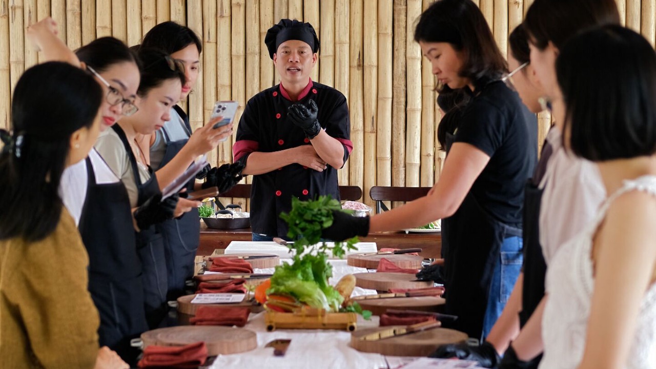 Photo of Others in Hoa Lu