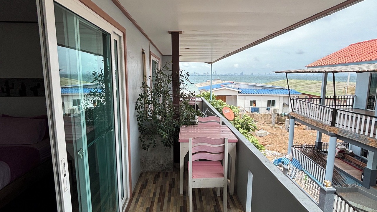 Photo of Others in Koh Lan