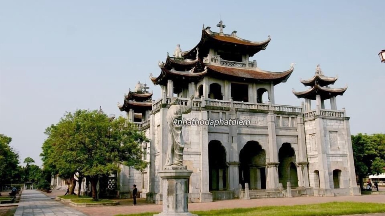 Photo of Others in Hoa Lu