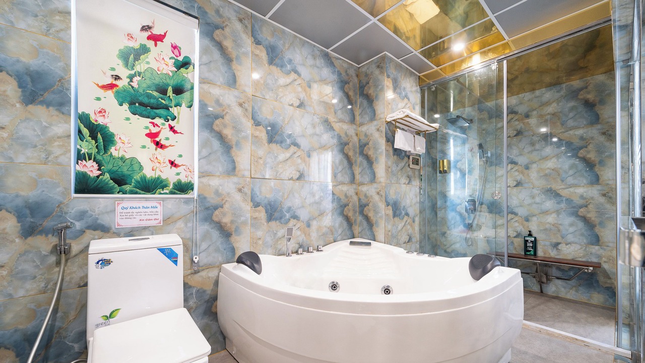 Photo of Bathroom in District 10