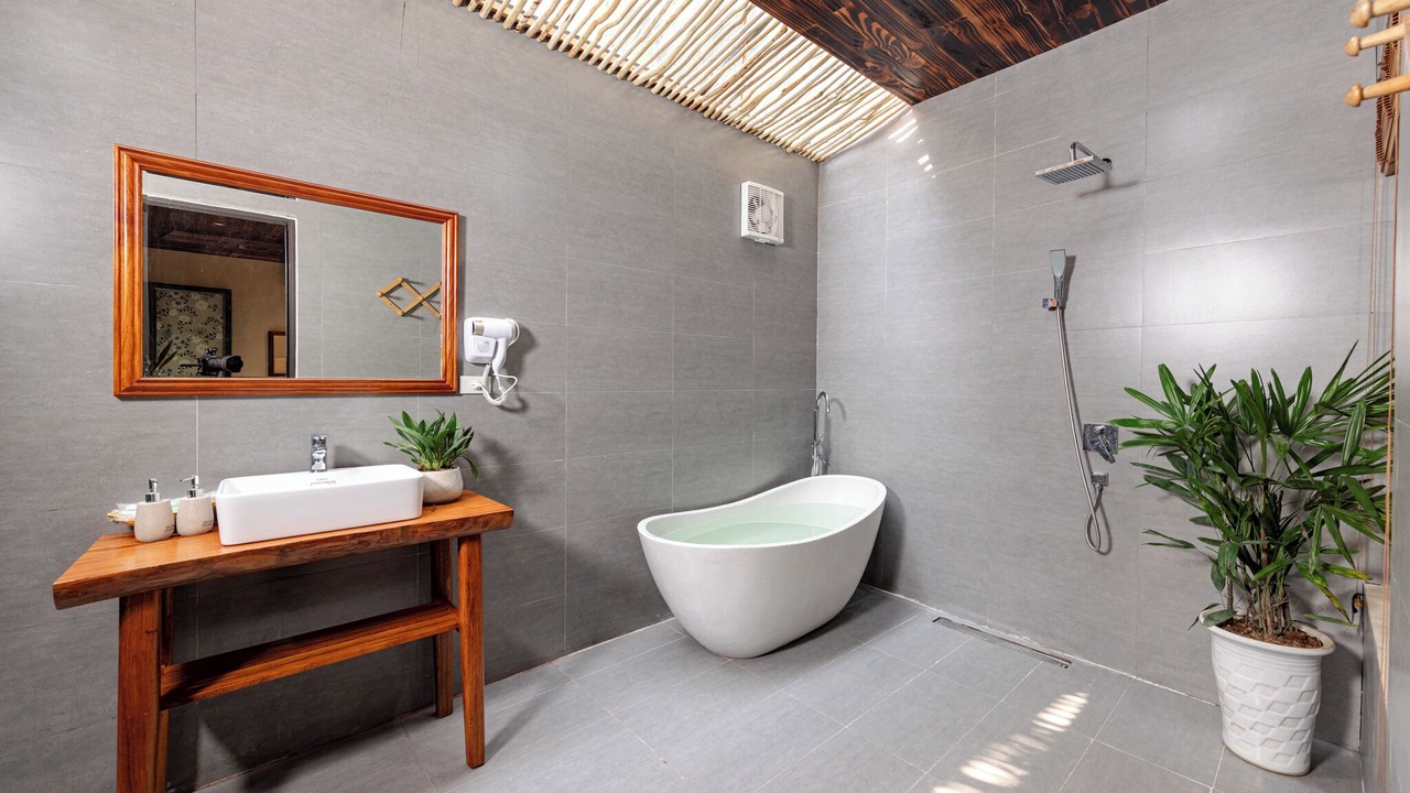 Photo of Bathroom in Hoa Lu