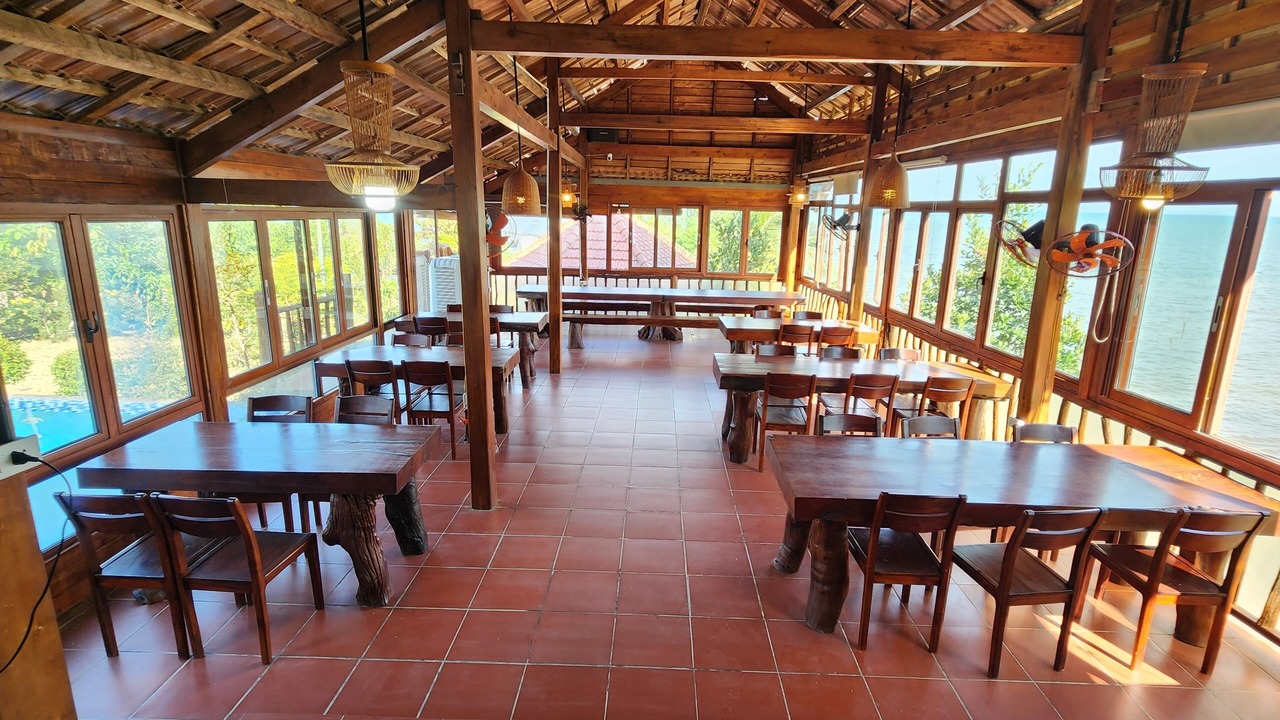Photo of Others in Ham Ninh