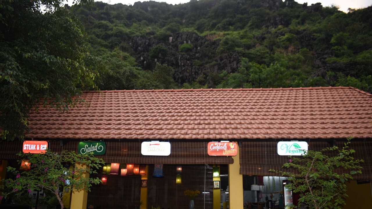 Photo of Others in Hoa Lu