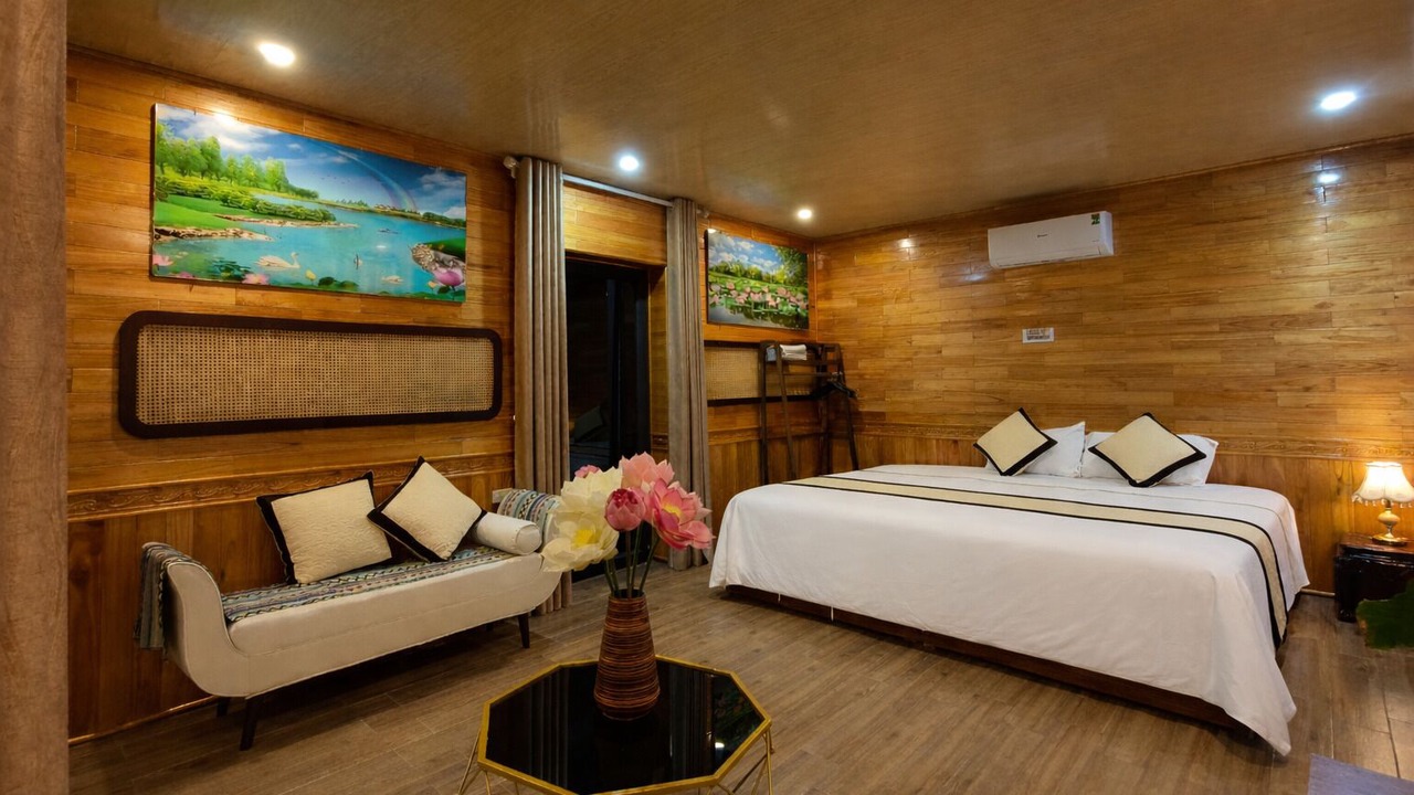 Photo of Bedroom in Hoa Lu