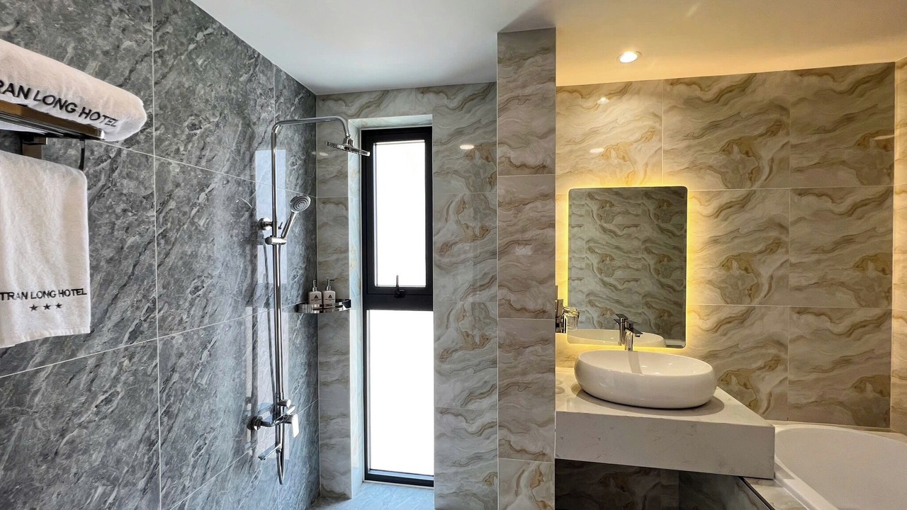 Photo of Bathroom in District 12