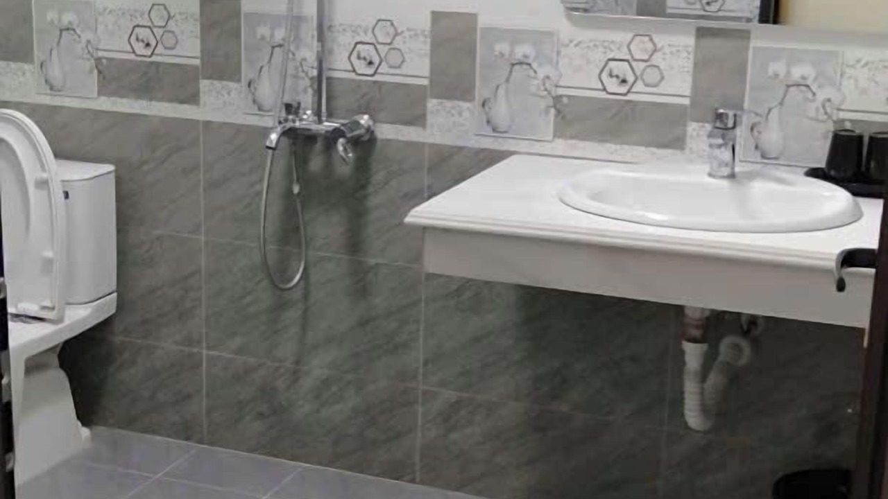 Photo of Bathroom in Lang Son