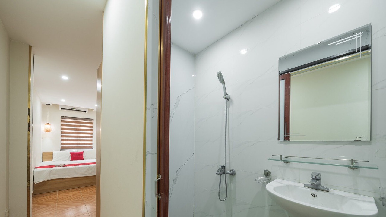 Photo of Bathroom in Hang Trong