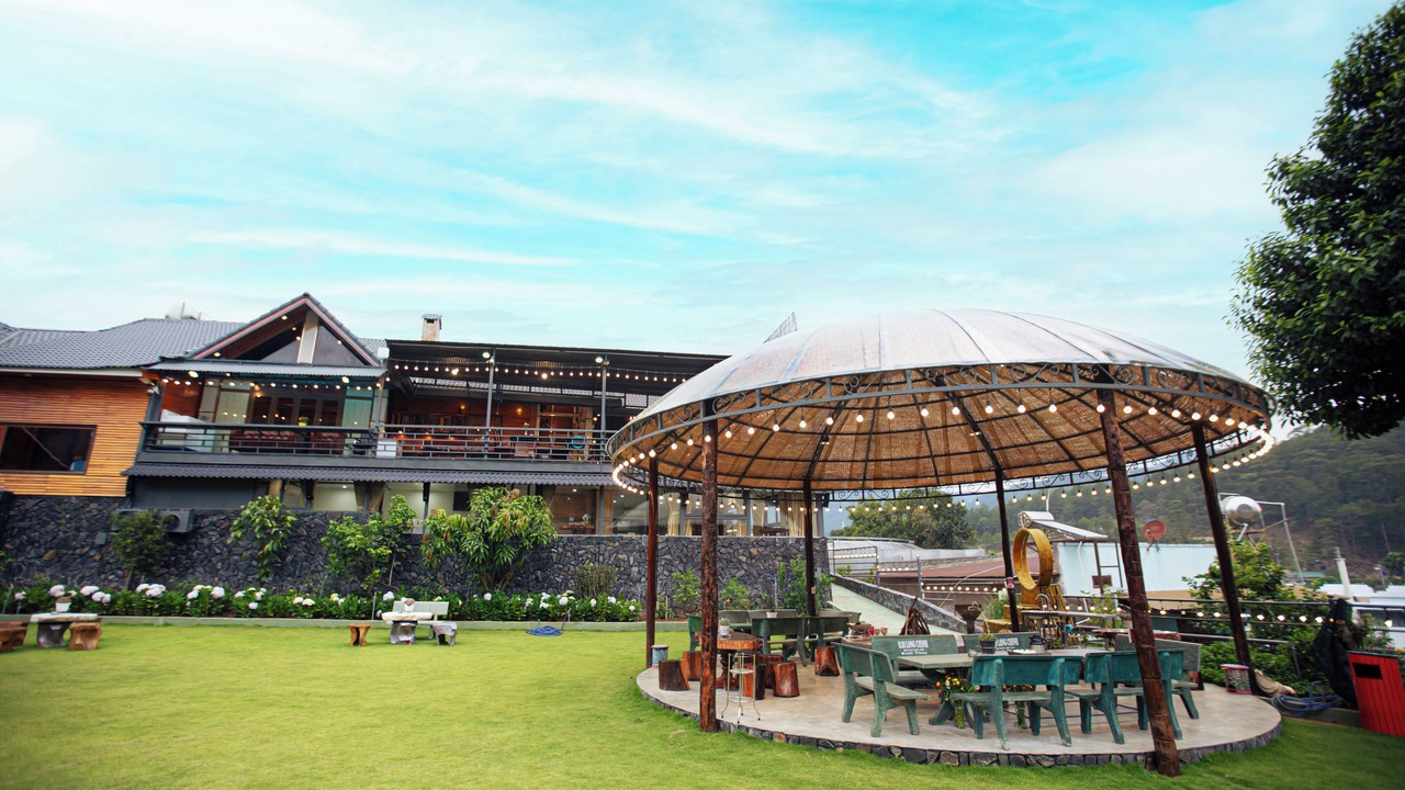 Photo of Outdoor in Duc Trong
