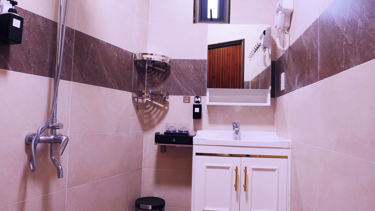 Photo of Bathroom in Duc Trong