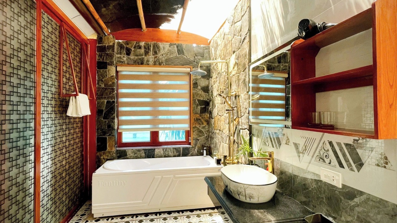 Photo of Bathroom in Hoa Lu